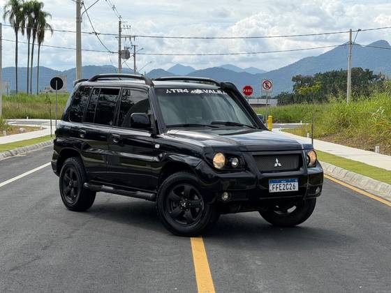 MITSUBISHI PAJERO TR4 2.0 4X4 16V FLEX 4P MANUAL MITSUBISHI PAJERO TR4 2.0 4X4 16V FLEX 4P MANUAL